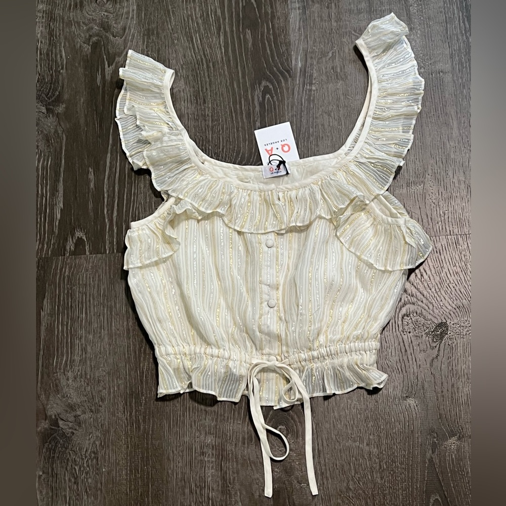 Q&A**Beautiful Summer Top***Small $112 - Picture 1 of 5
